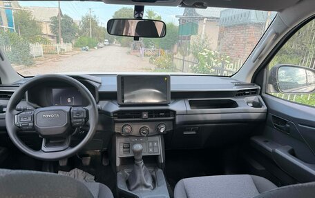 Toyota Hilux VIII, 2026 год, 6 200 000 рублей, 13 фотография