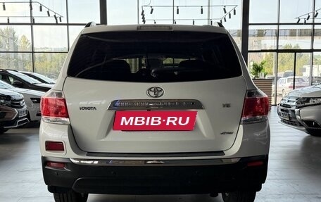 Toyota Highlander III, 2011 год, 2 100 000 рублей, 6 фотография
