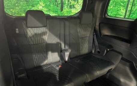 Toyota Alphard, 2025 год, 6 570 000 рублей, 4 фотография