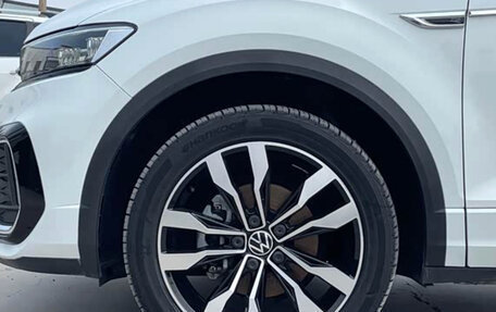 Volkswagen T-Roc I, 2022 год, 1 548 000 рублей, 10 фотография