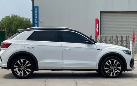 Volkswagen T-Roc I, 2022 год, 1 548 000 рублей, 6 фотография