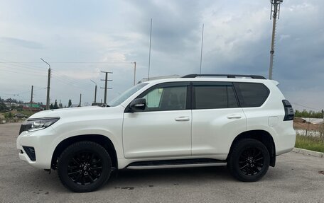 Toyota Land Cruiser Prado 150 рестайлинг 2, 2021 год, 6 150 000 рублей, 8 фотография
