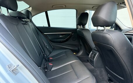 BMW 3 серия, 2017 год, 1 650 000 рублей, 26 фотография
