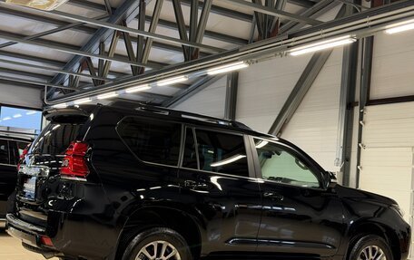 Toyota Land Cruiser Prado 150 рестайлинг 2, 2018 год, 4 599 000 рублей, 4 фотография