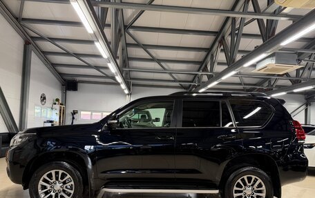 Toyota Land Cruiser Prado 150 рестайлинг 2, 2018 год, 4 599 000 рублей, 6 фотография