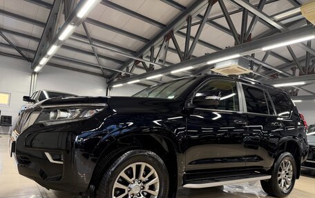 Toyota Land Cruiser Prado 150 рестайлинг 2, 2018 год, 4 599 000 рублей, 15 фотография