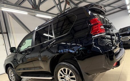 Toyota Land Cruiser Prado 150 рестайлинг 2, 2018 год, 4 599 000 рублей, 17 фотография