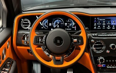 Rolls-Royce Cullinan, 2026 год, 73 000 000 рублей, 17 фотография