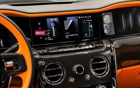 Rolls-Royce Cullinan, 2026 год, 73 000 000 рублей, 24 фотография