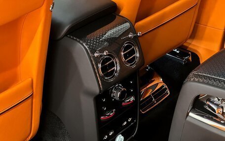 Rolls-Royce Cullinan, 2026 год, 73 000 000 рублей, 38 фотография
