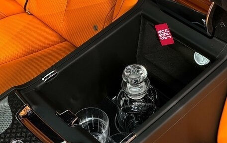 Rolls-Royce Cullinan, 2026 год, 73 000 000 рублей, 34 фотография