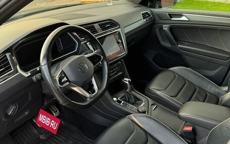 Volkswagen Tiguan II, 2021 год, 3 790 000 рублей, 17 фотография