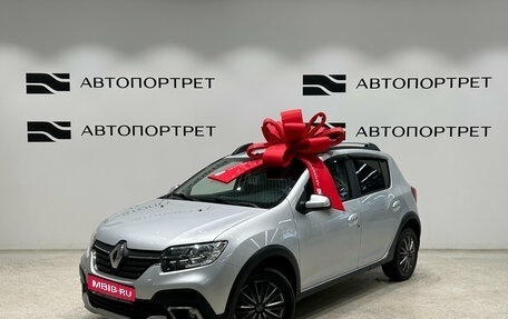 Renault Sandero II рестайлинг, 2019 год, 749 000 рублей, 1 фотография