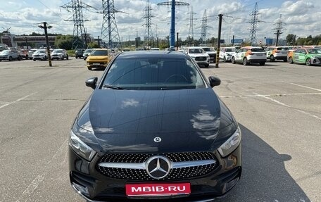 Mercedes-Benz A-Класс, 2018 год, 2 600 000 рублей, 1 фотография