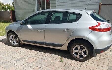 Renault Megane III, 2011 год, 1 090 000 рублей, 2 фотография