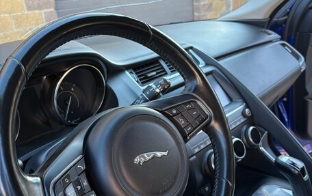 Jaguar E-Pace, 2018 год, 2 190 000 рублей, 7 фотография