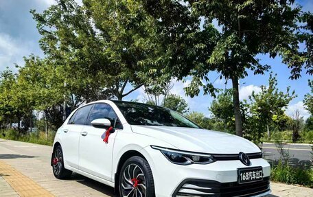 Volkswagen Golf VIII, 2022 год, 1 804 000 рублей, 3 фотография
