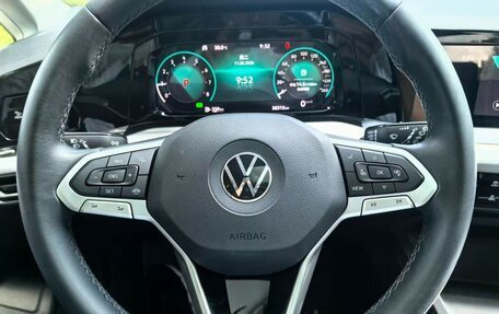 Volkswagen Golf VIII, 2022 год, 1 804 000 рублей, 9 фотография