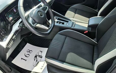 Volkswagen Golf VIII, 2022 год, 1 804 000 рублей, 7 фотография