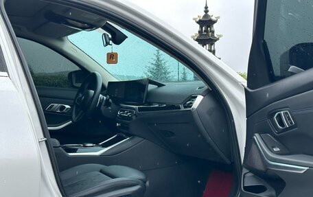 BMW 3 серия, 2023 год, 3 187 000 рублей, 13 фотография