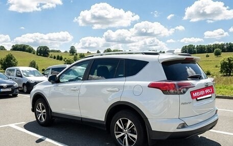 Toyota RAV4, 2017 год, 2 700 000 рублей, 2 фотография