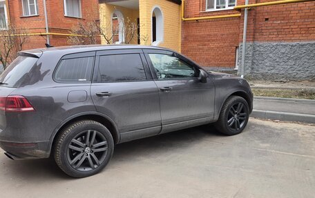 Volkswagen Touareg III, 2010 год, 1 900 000 рублей, 4 фотография
