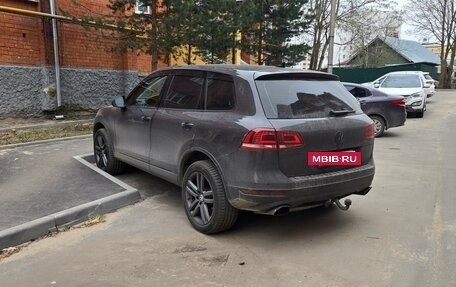Volkswagen Touareg III, 2010 год, 1 900 000 рублей, 6 фотография