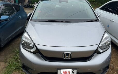 Honda Fit, 2020 год, 1 350 000 рублей, 3 фотография