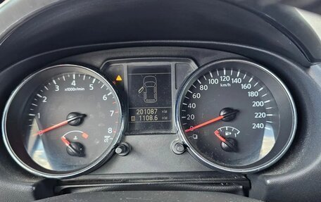 Nissan Qashqai, 2010 год, 900 000 рублей, 9 фотография