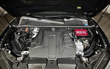 Volkswagen Touareg III, 2020 год, 4 900 000 рублей, 11 фотография