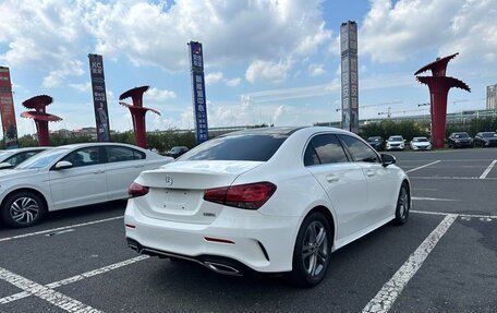 Mercedes-Benz A-Класс, 2022 год, 1 852 000 рублей, 4 фотография