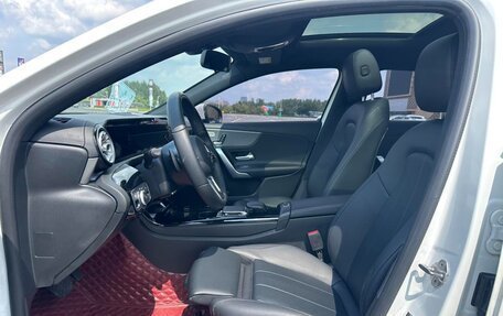 Mercedes-Benz A-Класс, 2022 год, 1 852 000 рублей, 7 фотография