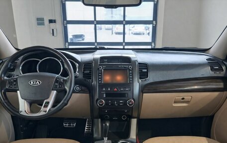 KIA Sorento II рестайлинг, 2012 год, 999 000 рублей, 10 фотография