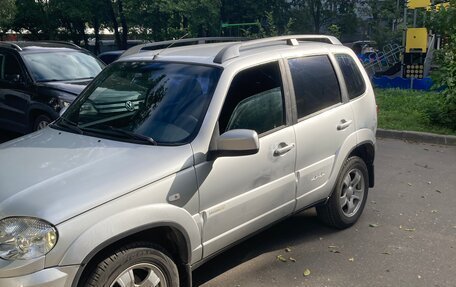 Chevrolet Niva I рестайлинг, 2012 год, 570 000 рублей, 2 фотография