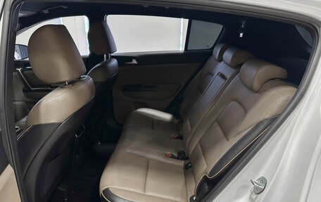 KIA Sportage IV рестайлинг, 2019 год, 2 490 000 рублей, 12 фотография