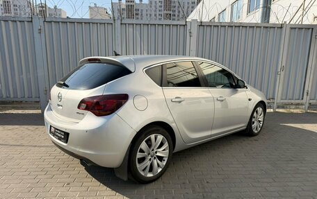 Opel Astra J, 2010 год, 599 000 рублей, 2 фотография