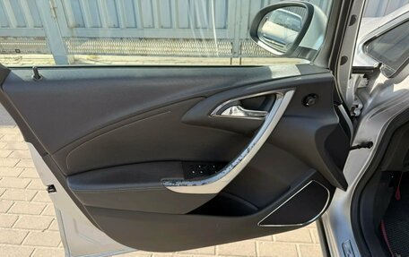 Opel Astra J, 2010 год, 599 000 рублей, 8 фотография