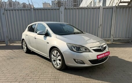Opel Astra J, 2010 год, 599 000 рублей, 6 фотография