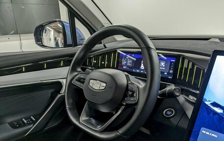 Geely Atlas, 2024 год, 2 450 000 рублей, 24 фотография