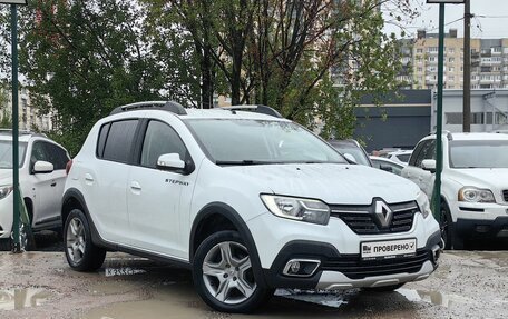 Renault Sandero II рестайлинг, 2021 год, 1 289 000 рублей, 3 фотография