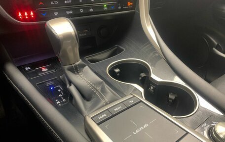 Lexus RX IV рестайлинг, 2021 год, 4 575 000 рублей, 19 фотография