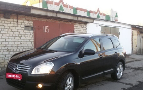 Nissan Qashqai+2 I, 2009 год, 975 000 рублей, 2 фотография