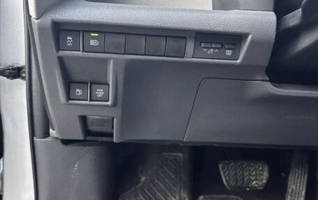 Toyota Sienna, 2021 год, 3 800 000 рублей, 16 фотография