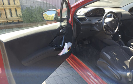 Peugeot 208 II, 2013 год, 680 000 рублей, 5 фотография