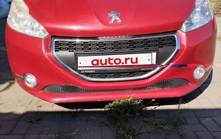 Peugeot 208 II, 2013 год, 680 000 рублей, 3 фотография