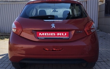 Peugeot 208 II, 2013 год, 680 000 рублей, 2 фотография