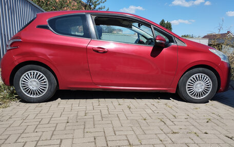 Peugeot 208 II, 2013 год, 680 000 рублей, 12 фотография