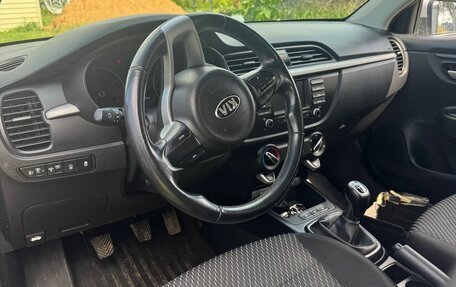 KIA Rio IV, 2017 год, 940 000 рублей, 8 фотография