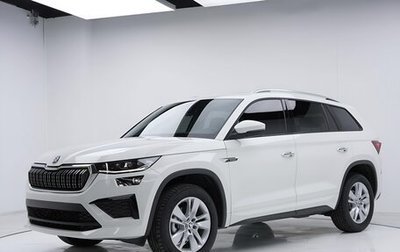 Skoda Kodiaq I, 2025 год, 3 700 757 рублей, 1 фотография