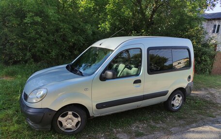 Renault Kangoo II рестайлинг, 2006 год, 300 000 рублей, 1 фотография